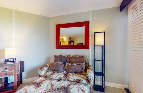 Hanamaulu Condo | Condo ∙ 2 guests