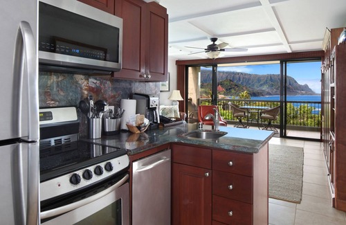 Princeville Condo | Hanalei Bay Resort 32012 By Parrish Kauai - walk to the bay with full AC!