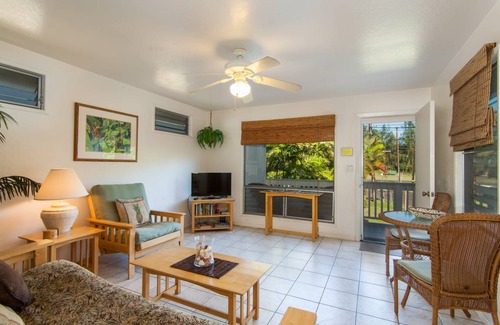Nawiliwili House | House ∙ 1 bedroom ∙ 2 guests