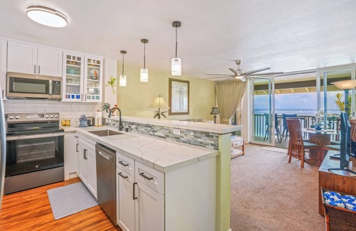 Wailua Condo | "Oceanfront Condo: Coconut Tree & Ocean Views, Whale Watching, Paddlers, and Surfers at Wailua Bay!"