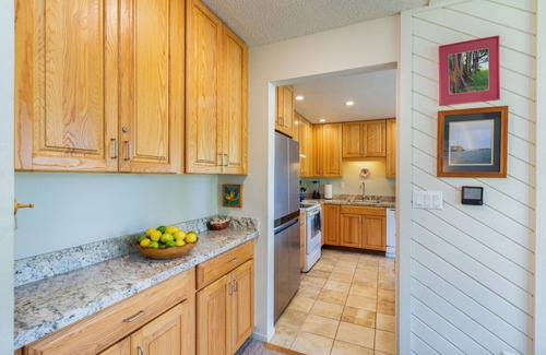 Princeville Condo | Spacious Home Great for Large Groups - Walk to Beaches/Groceries/Shopping