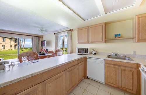 Kapaa Condo | Sunny two bedroom at beautiful Pono Kai Resort