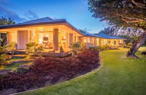Kilauea House | Utopia Beach Front Estate