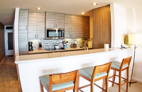 Wailua House Lots Condo | Wailua Bay View 108 Oceanfront, Ground floor condo centrally located