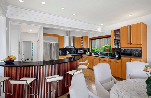 Poipu House | Waiohai Beach House: Poipu Beachfront Estate
