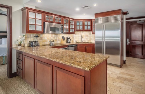 Wailua Condo | Waipouli Beach Resort Oceanfront Royal 2 BD 3 BA