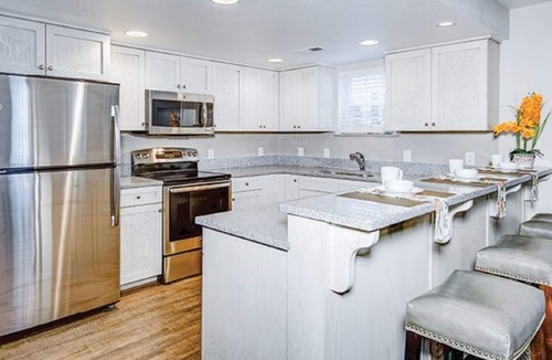 Sea Scape Condo | 1 BDRM~ ON THE BEACH~ BEACHWOODS RESORT~ INDOOR & OUTDOOR POOLS~ LAKES~ TRAILS