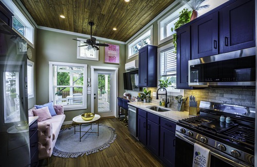 Baker County Cabin | 1 Bed/1 Bath Bunkhouse w/Loft + Pet Pad, Sleeps 6 - 1 Bed/1 Bath Bunkhouse w/Loft + Pet Pad, Sleeps 6