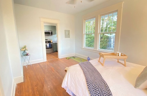 West End Apartment | 1-bedroom apartment in vibrant Atlanta right next to Beltline, Grady & AUC