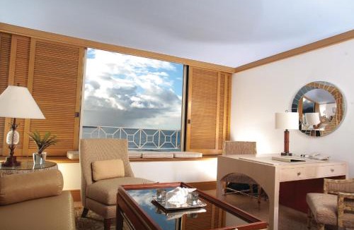 Princeville Resort | 1 Hotel Hanalei Bay
