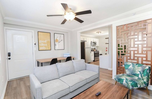 Cottage Line Apartment | 1866 EOV Haven Suite
