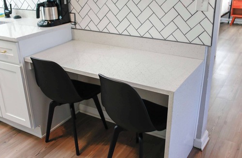 Cottage Line Apartment | 1866 EOV Haven Suite