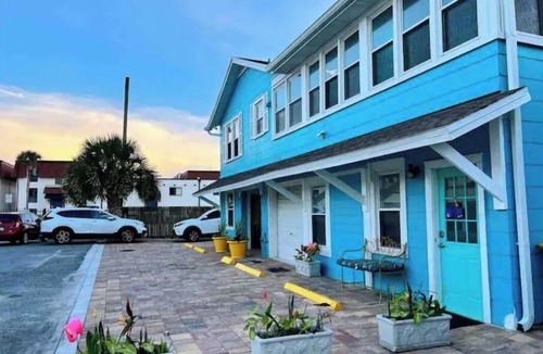Atlantic Shores Apartment | 1bd/1bth beach home 1 min to beach/pet friendlyC