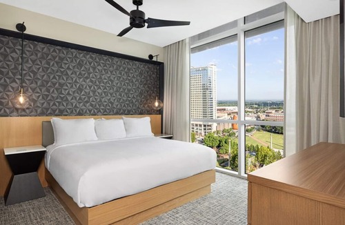 Peachtree Center Resort | 1Bed/1Bath New Resort in Downtown Atlanta Near Centennial Olympic Park!