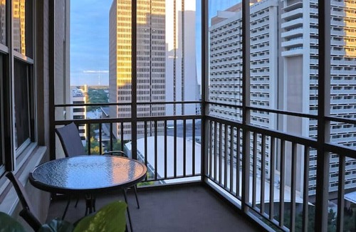 Downtown Atlanta Condo | 1BR Apt,Centrally located, City View