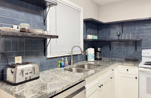 Norcross Condo | 2 Bed 2.5 Bath Townhome in Norcross (Gwinnett County)