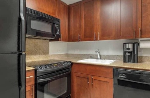 Waikiki Resort | 2-bedroom Suite at Hilton Lagoon Towers located by Waikiki Beach