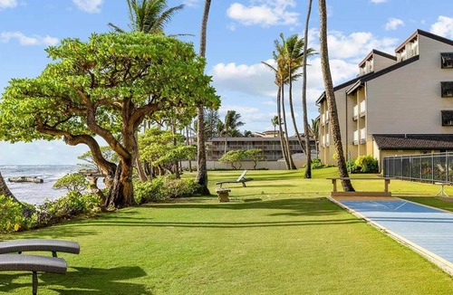 Kapaa Condo | 2 BR Condo @ Oceanfront Resort Kapaa Shore