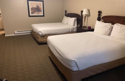North Park City Cabin | 2 BR with a Murphy bed, 1 Bath, walk to Park City Mnt Ski Resort and downtown