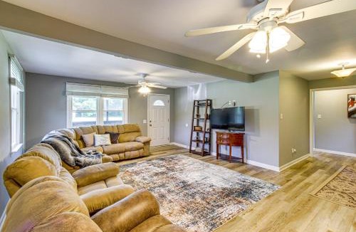 Donalsonville House | 2 Mi to Shops & Eats: Family Home in Donalsonville