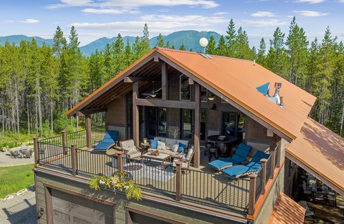 West Glacier House | 2 Miles to Going-to-the-Sun Road - Glacier NP – 8 Private Wooded Acres – Hot Tub