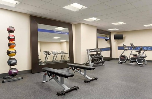 Penn Yan Hotel | 2-Star Hotel ∙ Hampton Inn Penn Yan, NY