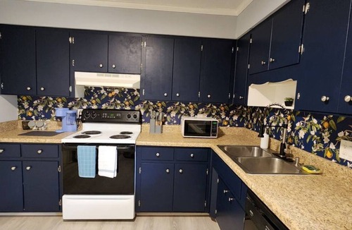 Boiling Springs House | 2BR Near Sherman College, Wi-Fi + Washer/Dryer