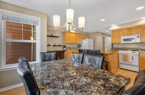 Fremont Villa | 3 Bed, 2.5 Bath Fremont Escape: Hot Tub, BBQ