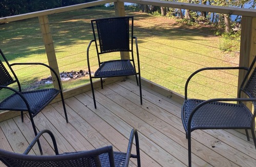 Dresden Apartment | 3 bedroom 2 bath apartment in Midcoast Maine on the Kennebec River.