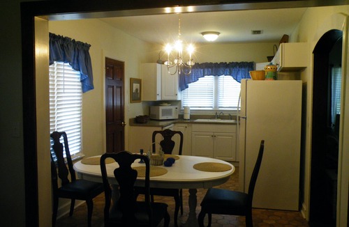Folkston Cottage | 3-bedroom cottage, 14 minutes to Okefenokee National Wildlife Refuge