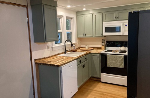 Mayfield House | 3-bedroom house in enchanting Mayfield centrally located.