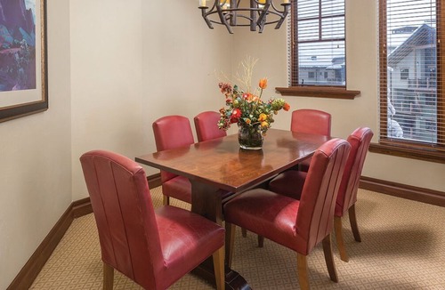 Park City Resort | 30% off Instant Booking Waldorf Gondola 3BR/3BA Fri 3/29/2024 - Mon 4/8/2024