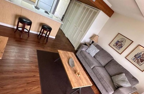 Makaha Apartment | 305 On the Beach