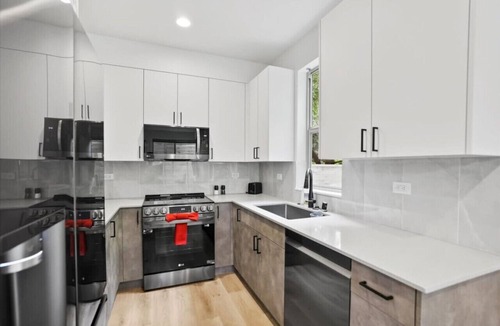 Roosevelt Villa | 3BR 2.5BA Rooftop View Green Lake Hideaway near UW