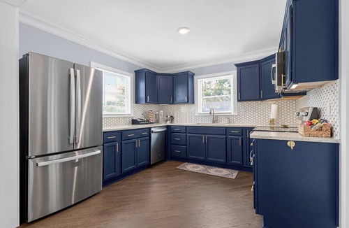 Kings Mountain House | 3BR - 2 King Beds, Game Room, Firepit, EV charger