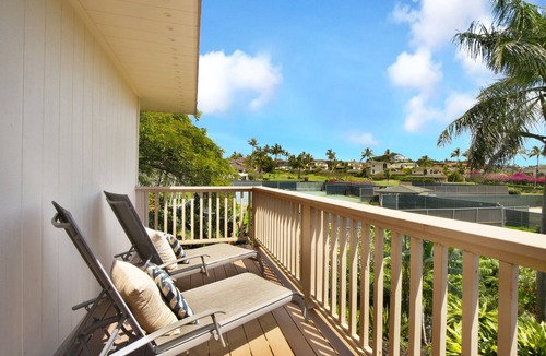 Poipu House | 4 Bedroom Sleeps 8 w AC - Walk to Poipu & Brenneckes Beach in Less Than a Minute