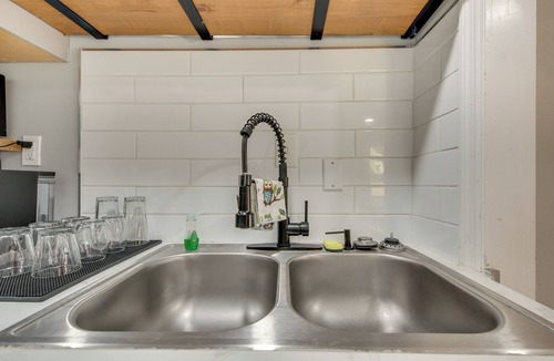 Atlanta House | 4 Mi to Mercedes-Benz! Cutest Venetian Hills Stay