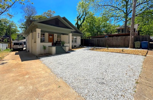 Sylvan Hills House | 4 miles to Mercedes Benz Stadium-Sleeps 4-Best Value ATL STAY