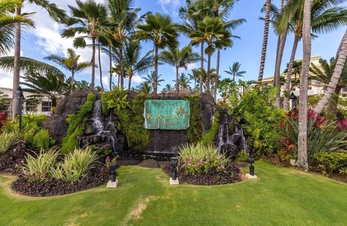 Hanamaulu Condo | 4 Star Oceanfront Resort, 4 Beautiful Pools, 2 Jacuzzis, Steps to Beach