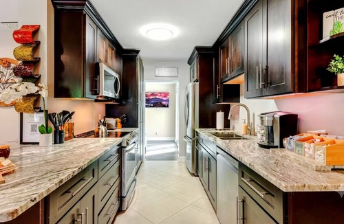 Pompano Beach House | 4BR Getaway w/Private Pool~Game Room~Outdoor Bar
