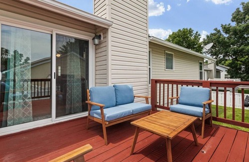 O'Fallon House | 4BR Marvel House Game Room, Sleeps 14