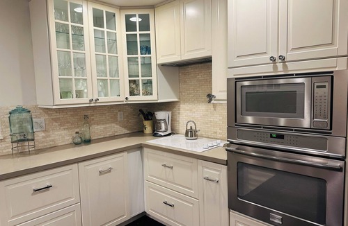 Boca Raton House | 5 Star! Prime Location, Salt Water Heated Pool, Beautiful Kitchen