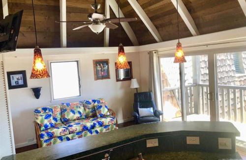 Punaluu House | 56 One Bedroom One Bath with Ocean Views