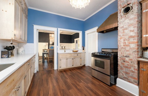 Southbank House | 6 bedroom 5 1/2 bath House with pool located in the Heart of San Marco