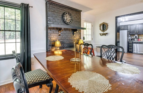 Clarkdale House | 6 Mi to Marietta Square: Family Retreat w/Yard!