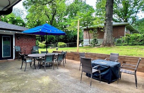 Stone Mountain House | 6 Mins to Stone Mtn Park, Outdoor Living & Dining
