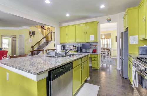Covington House | 8 Mi to Dtwn & Film Sites! Spacious Covington Home