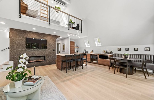 Gainesville House | A-Frame Modern Minimalist Dream: 3-bed, 2bath; Hot Tub & Cold Plunge