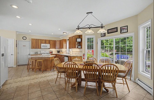 Warrensburg House | Adirondack Colonial heated salt water pool/hot tub 13 mins to Lake George