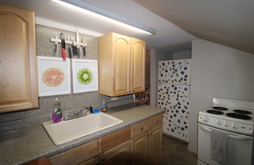 North Creek House | Adirondack Retreat Walk to Gore, Main St, Ski Bowl | Fast WiFi | Sleeps 6